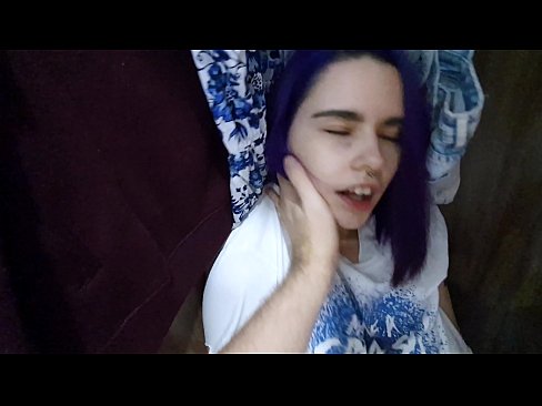 ❤️ Vaig trobar la meva germana a l'armari i la vaig ajudar a correr-se ☑ Vídeo porno al porno ca.hentaiteca.ru ﹏